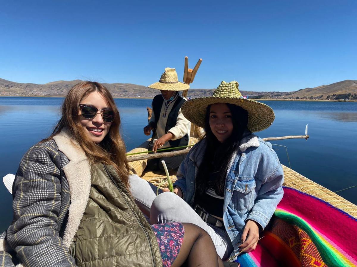 Uros Lodge Peru Пуно Екстериор снимка