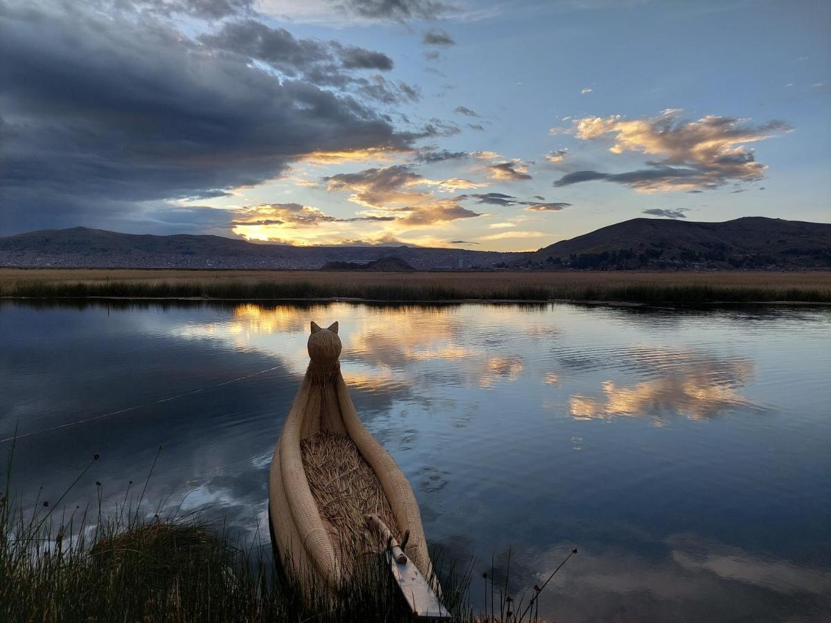 Uros Lodge Peru Пуно Екстериор снимка