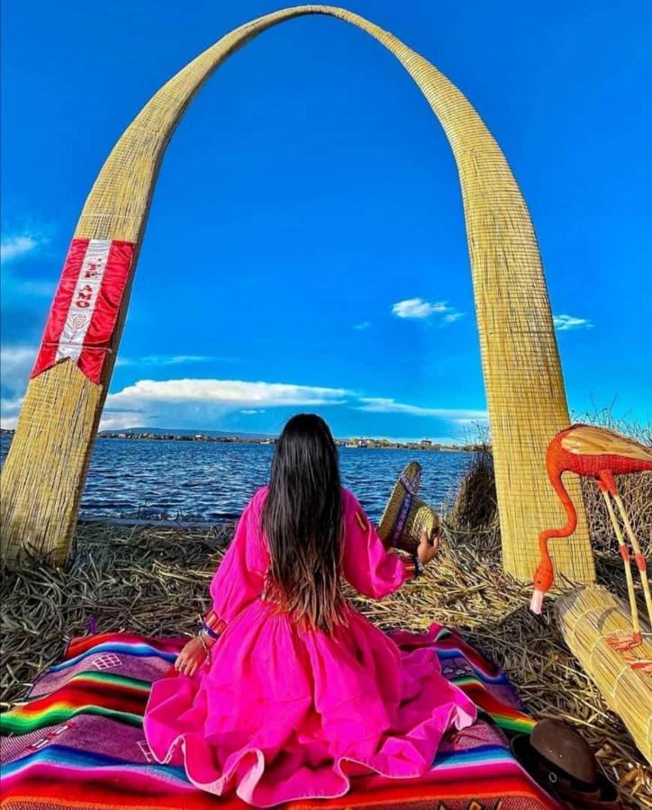 Uros Lodge Peru Пуно Екстериор снимка