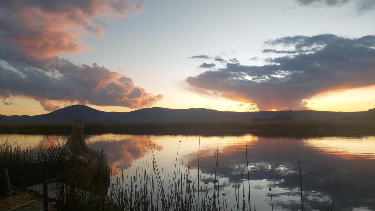 Uros Lodge Peru Пуно Екстериор снимка